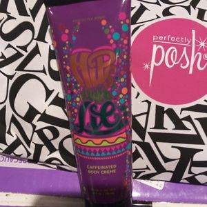 Perfectly posh hips dont lie